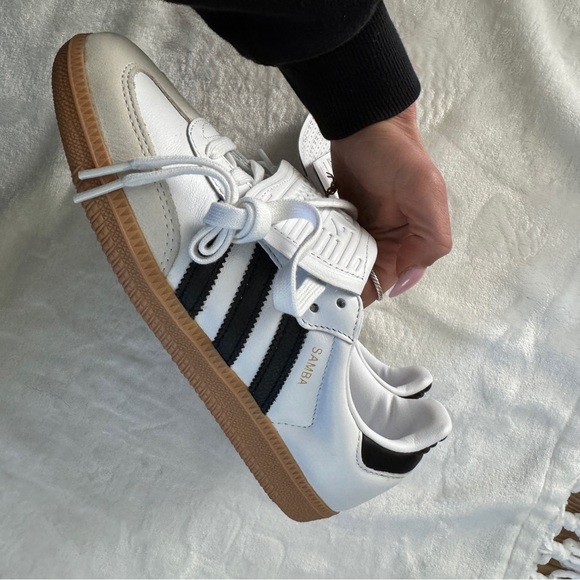 Adidas Sambas Long Tongue - Picture 5 of 7